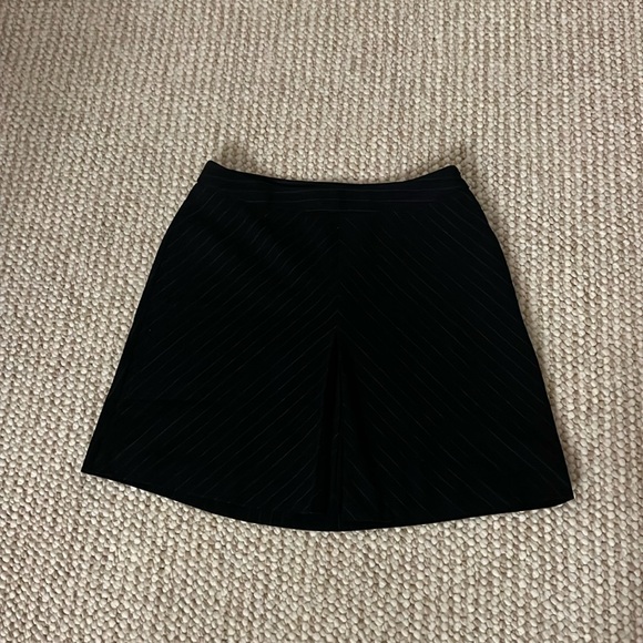 Mango Dresses & Skirts - Mango Mini Skirt